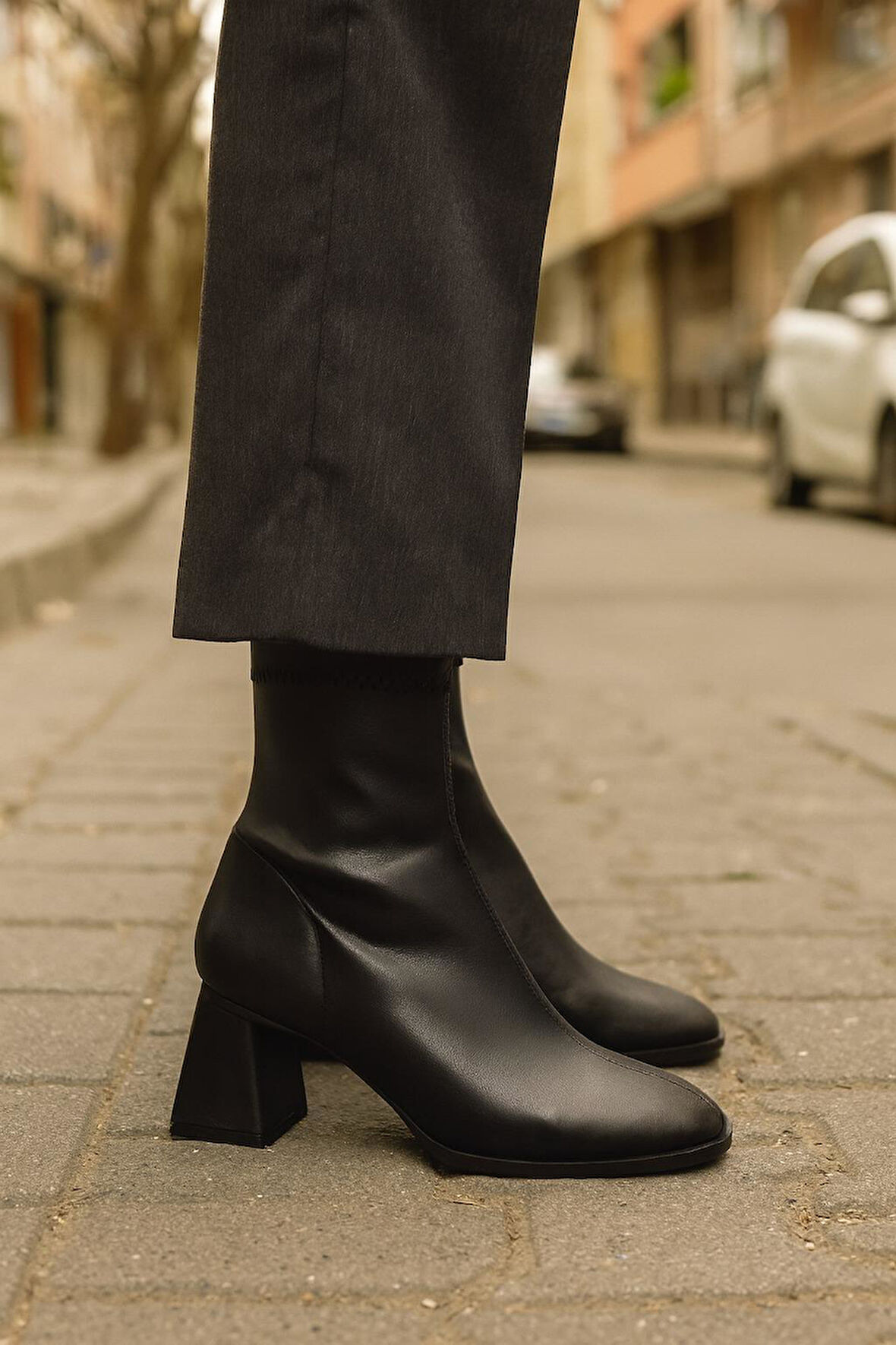  Kadın Küt Burunlu  Topuklu Kadın Streç Bot