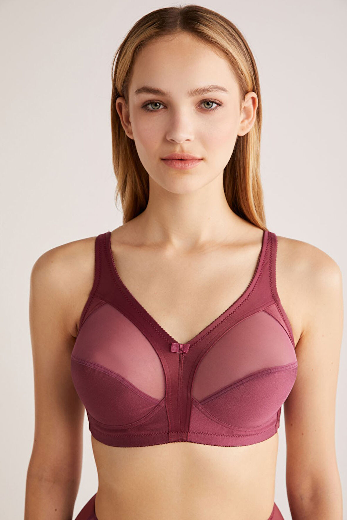Kom Bordo Bianca Kapsız ve Telsiz Toparlayıcı Sütyen