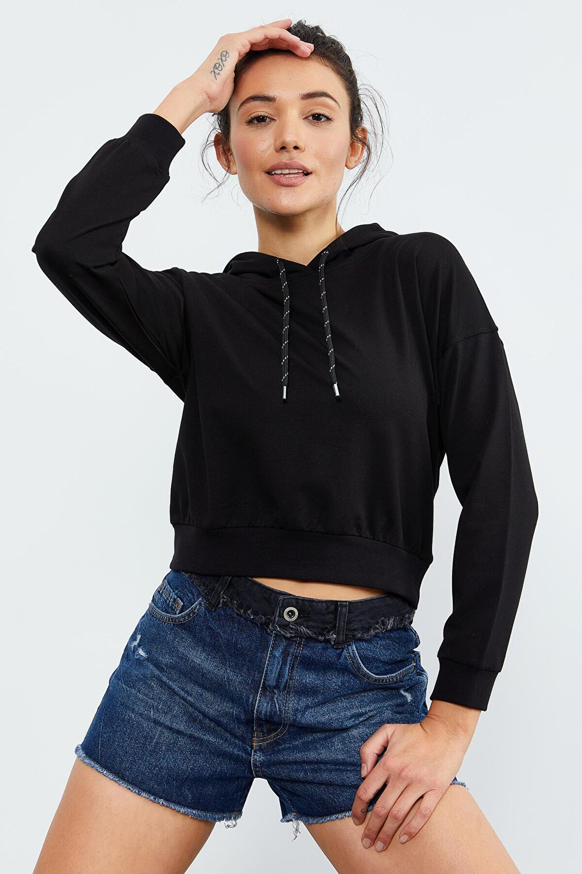 Siyah Uzun Kol Rahat Form Kapüşonlu Kadın Sweatshirt - 97115 | XL