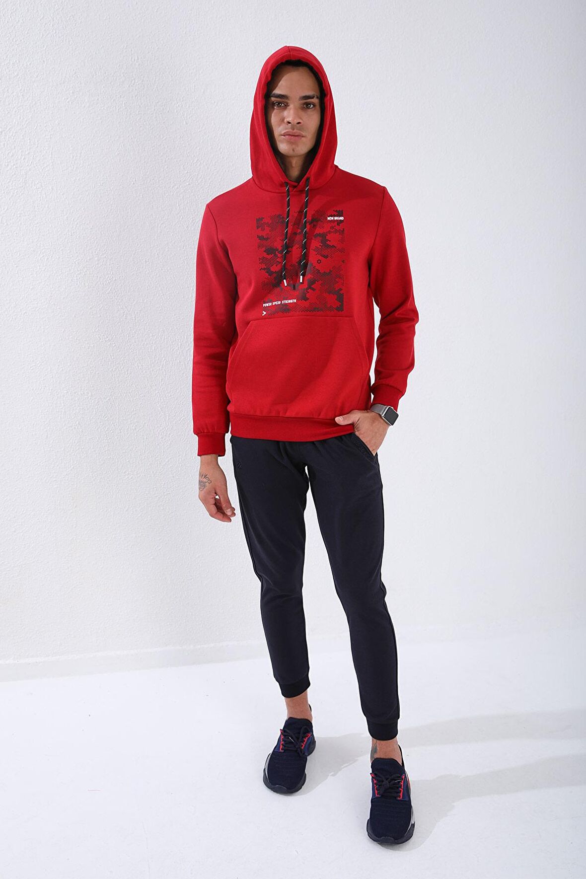 Kırmızı Kamuflaj Desen Baskılı Standart Kalıp Kapüşonlu Erkek Sweatshirt - 87884 | XL