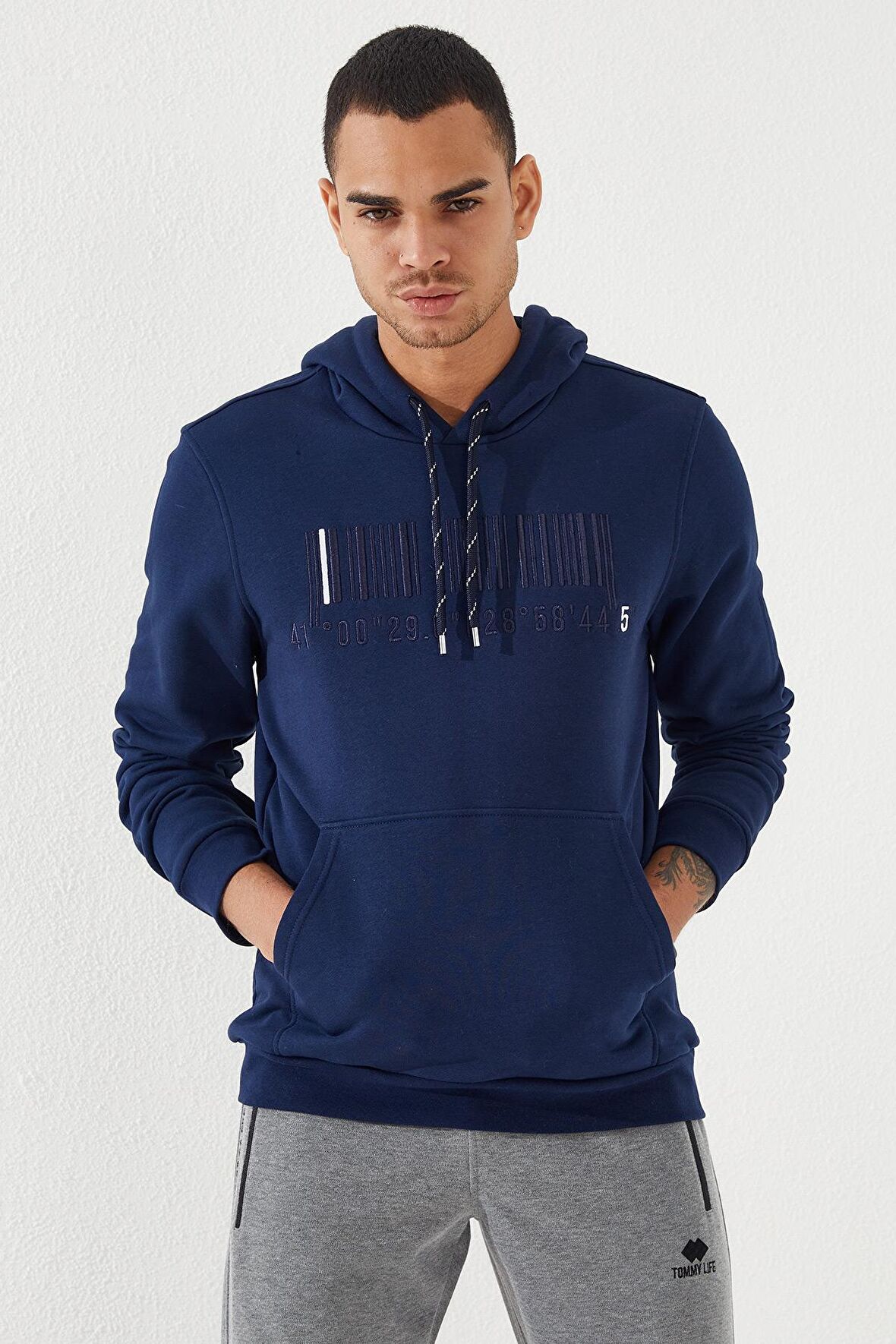 İndigo Nakışlı Kanguru Cep Standart Kalıp Kapüşonlu Erkek Sweatshirt - 87839 | XXL