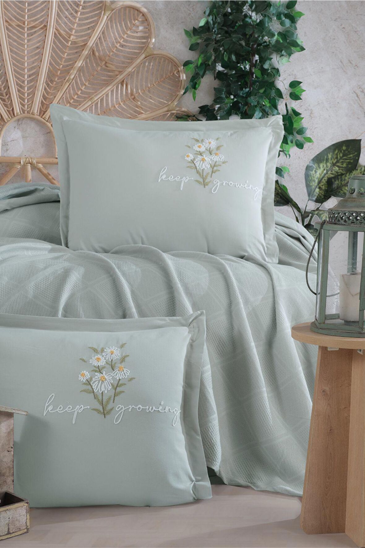 Butik Çift Kişilik Nakış Detaylı Pike Takımı Etta V2 Adaçayı