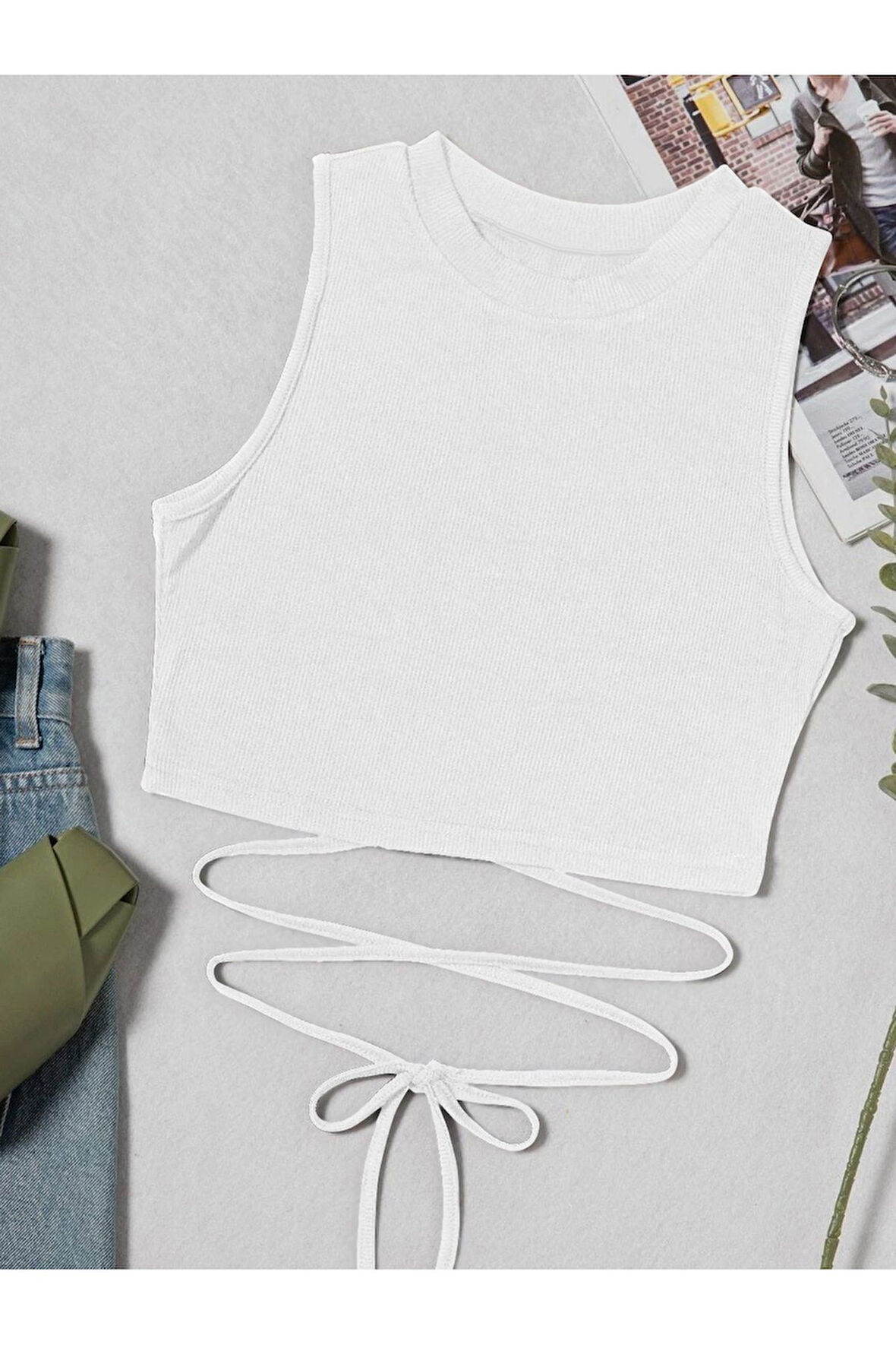 Beyaz Renk Bisiklet Yaka Düz Desensiz Likralı İpli Fitilli Kaşkorse Crop Top Bluz