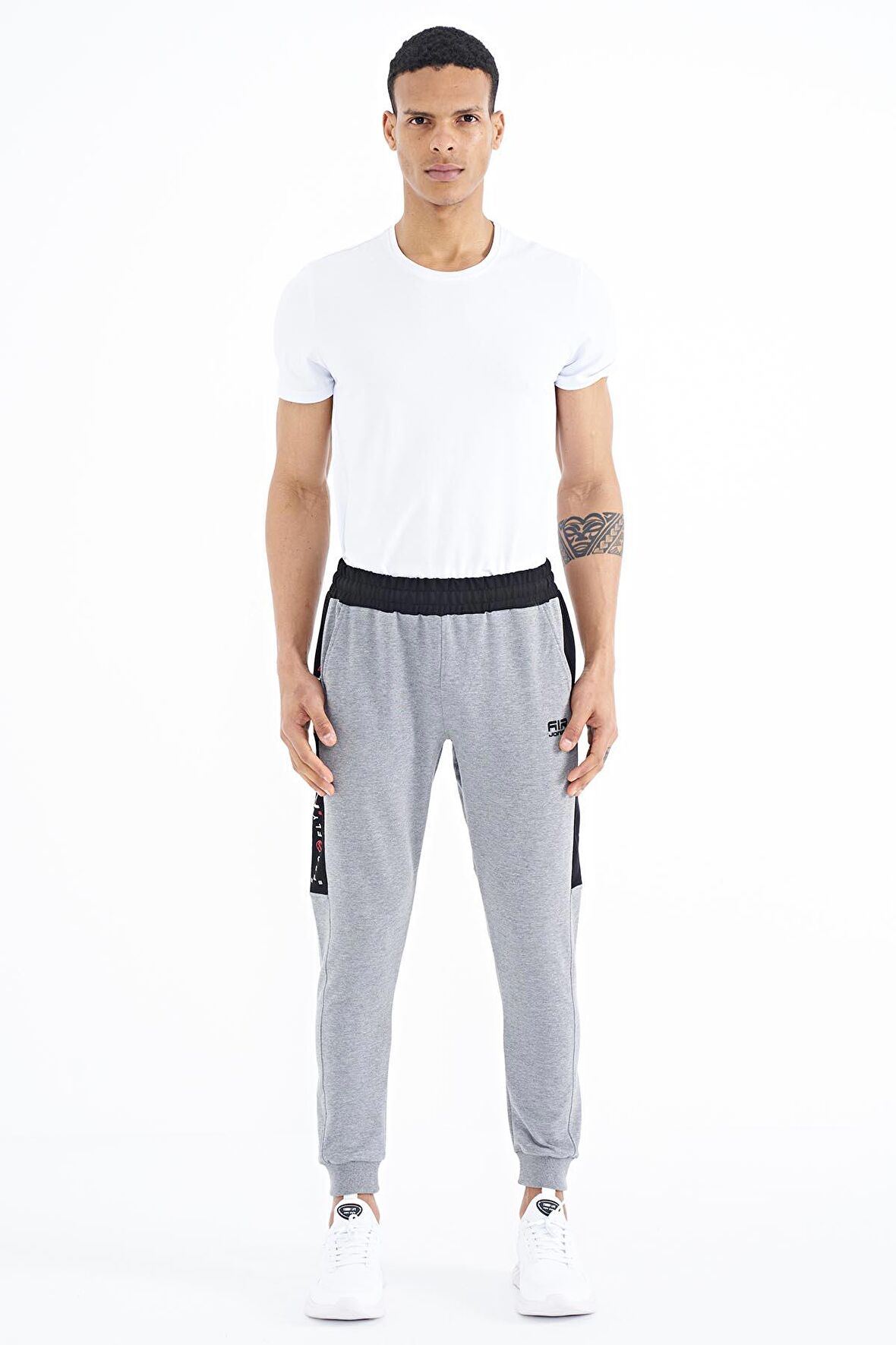 Gri Melanj Yan Baskılı  Standart Kalıp Jogger Erkek Eşofman Alt - 84915 | S