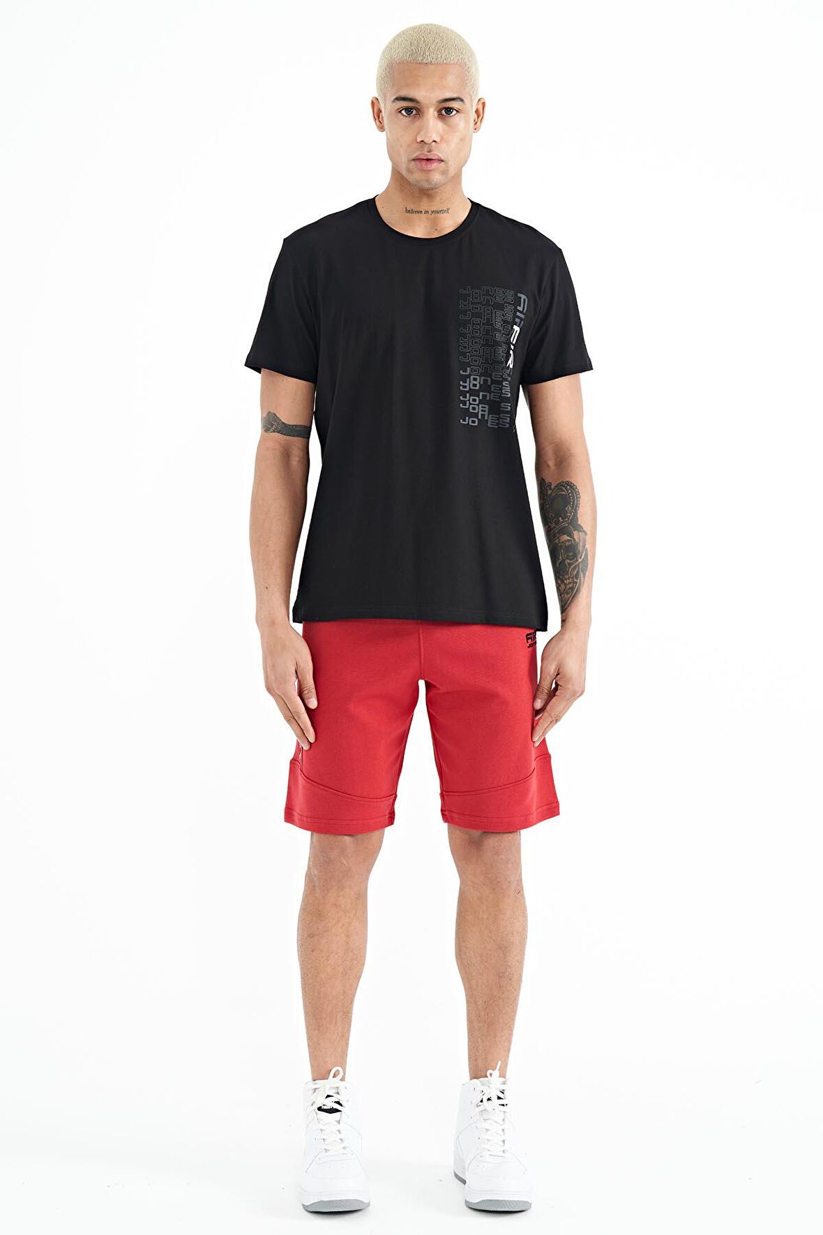 Kırmızı Baskılı Detaylı Bağcıklı Erkek Şort - 81246 | M