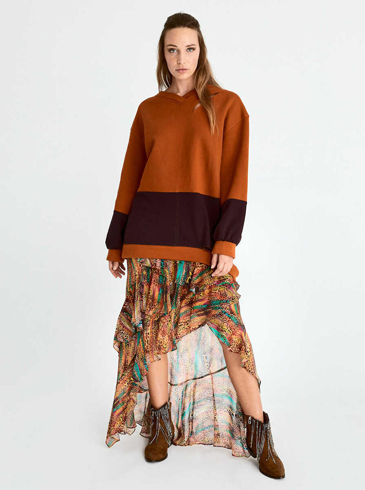 Boyun Ve Etek Detaylı  Kadın Sweatshirt Orijinal