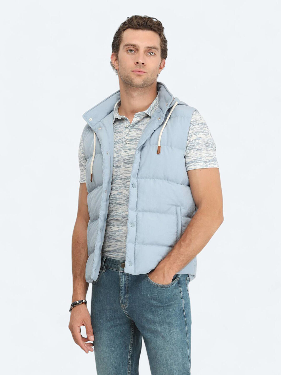 Mavi Regular Fit Kapüşonlu Casual Dokuma Spor Yelek