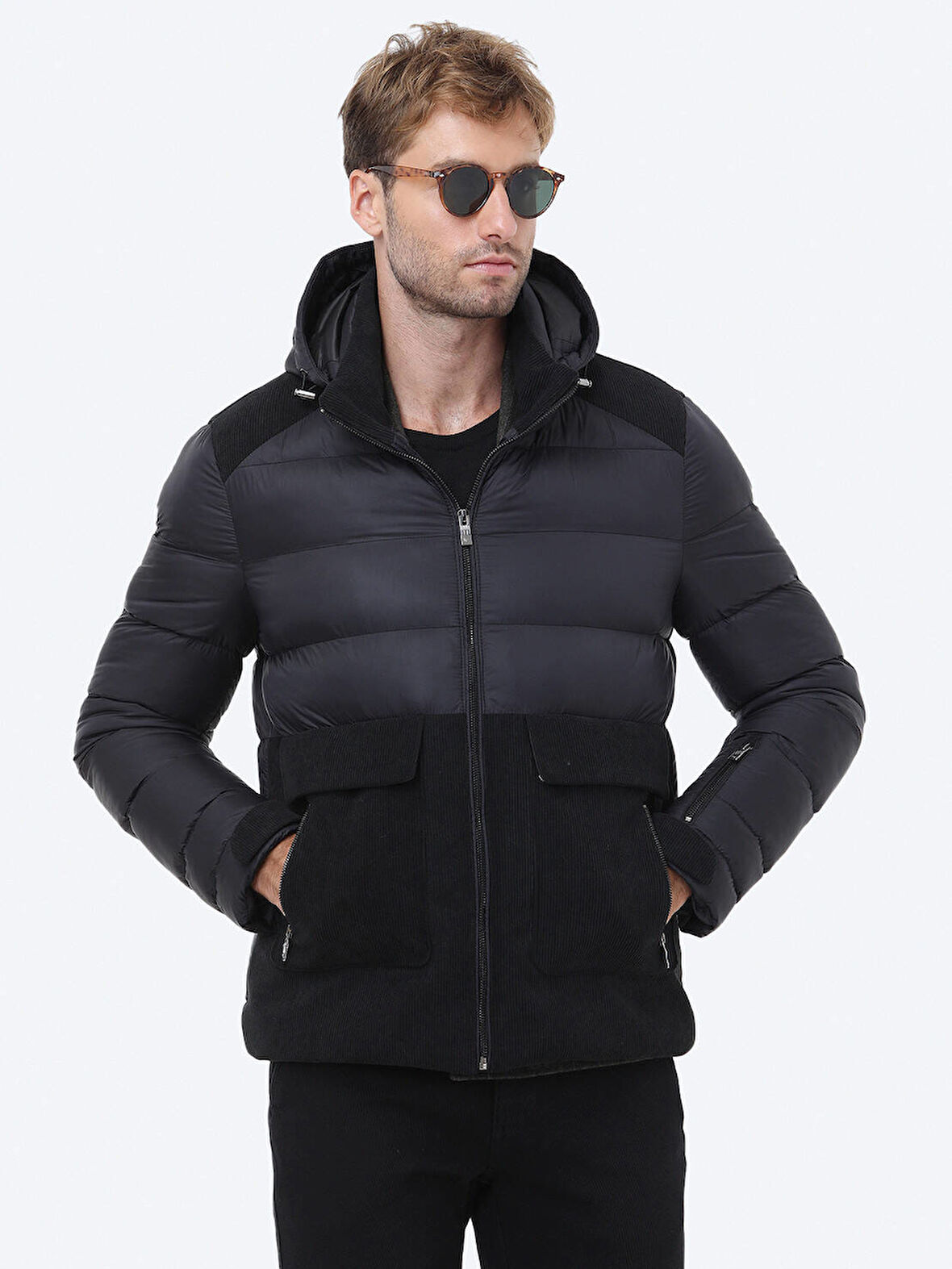 Siyah Regular Fit Kapüşonlu Casual Dokuma Mont