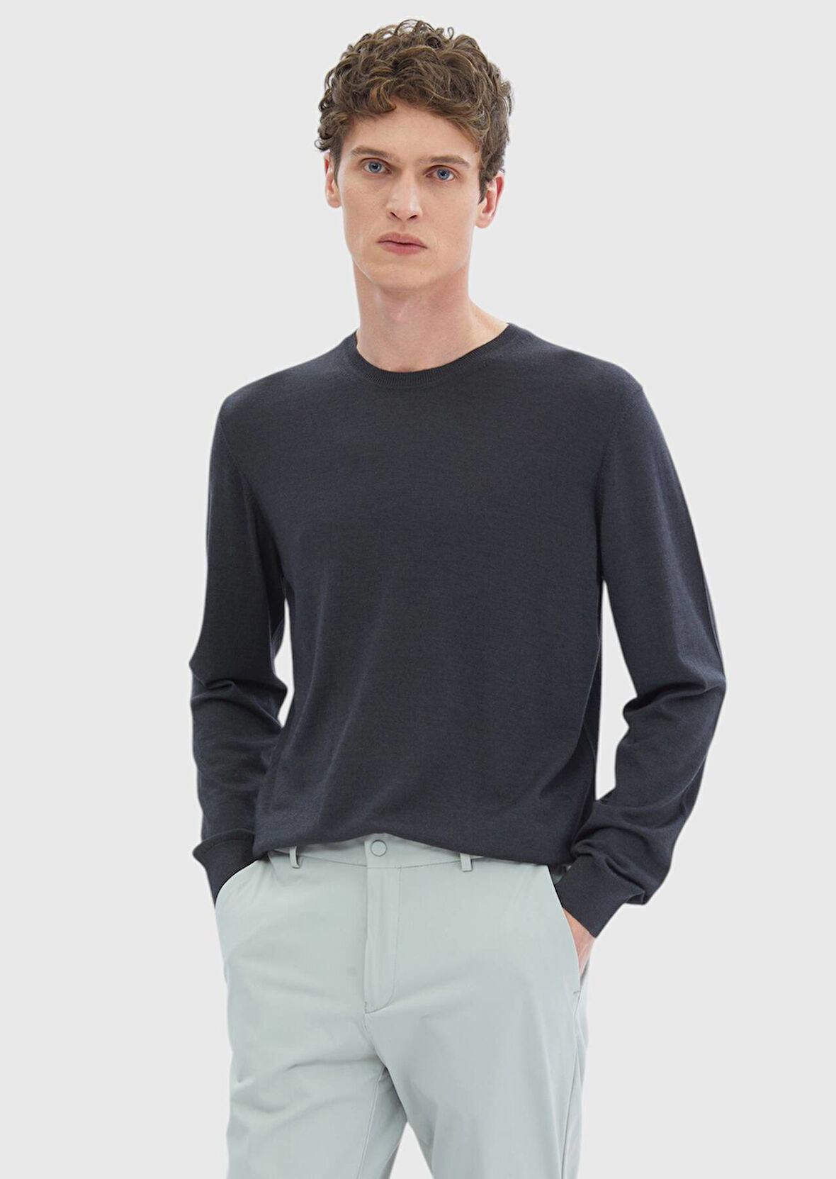 Antrasit Bisiklet Yaka Düz Örgü İpek Karışımlı Triko Kazak