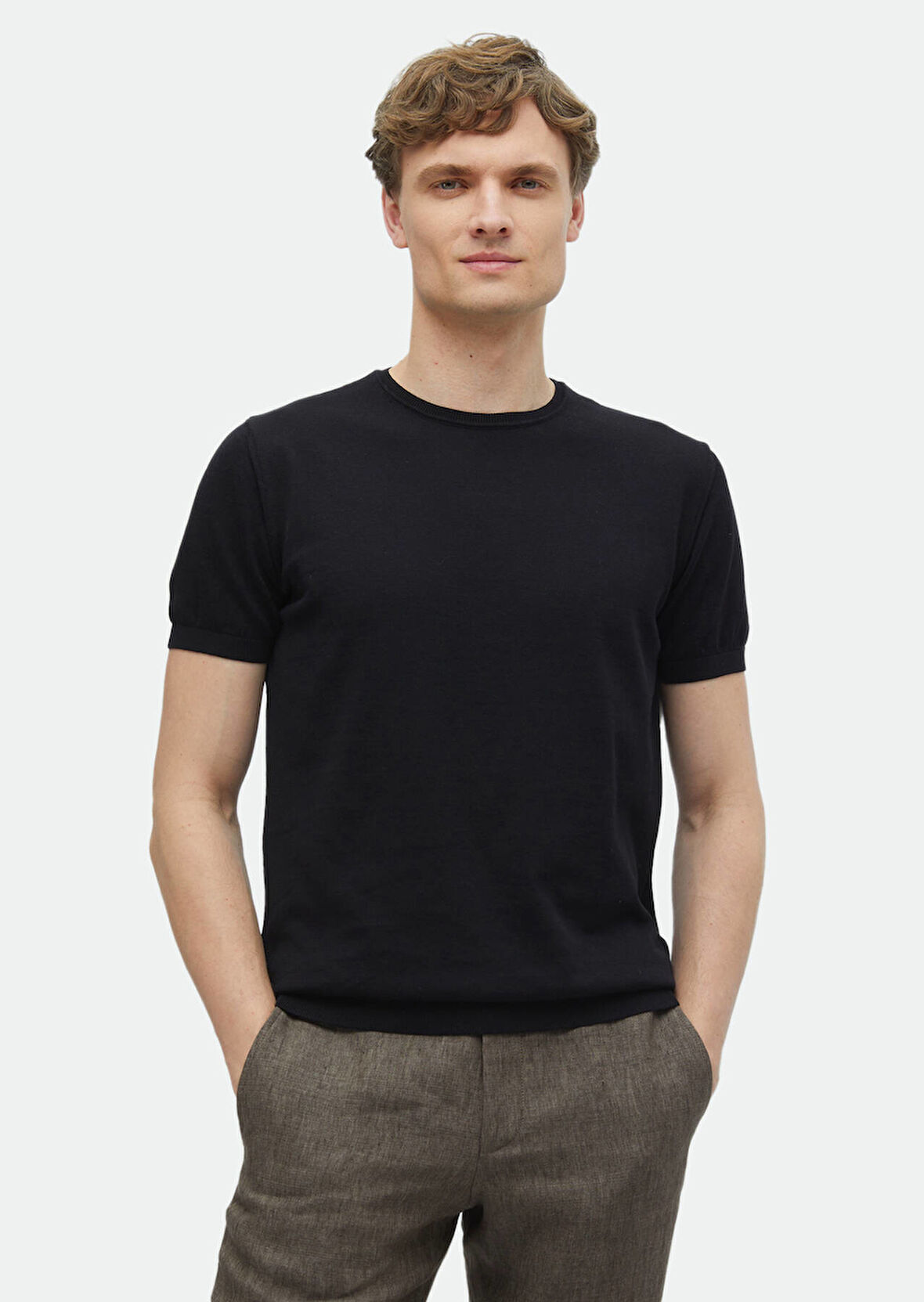 Siyah Bisiklet Yaka Düz Örgü %100 Pamuk Triko