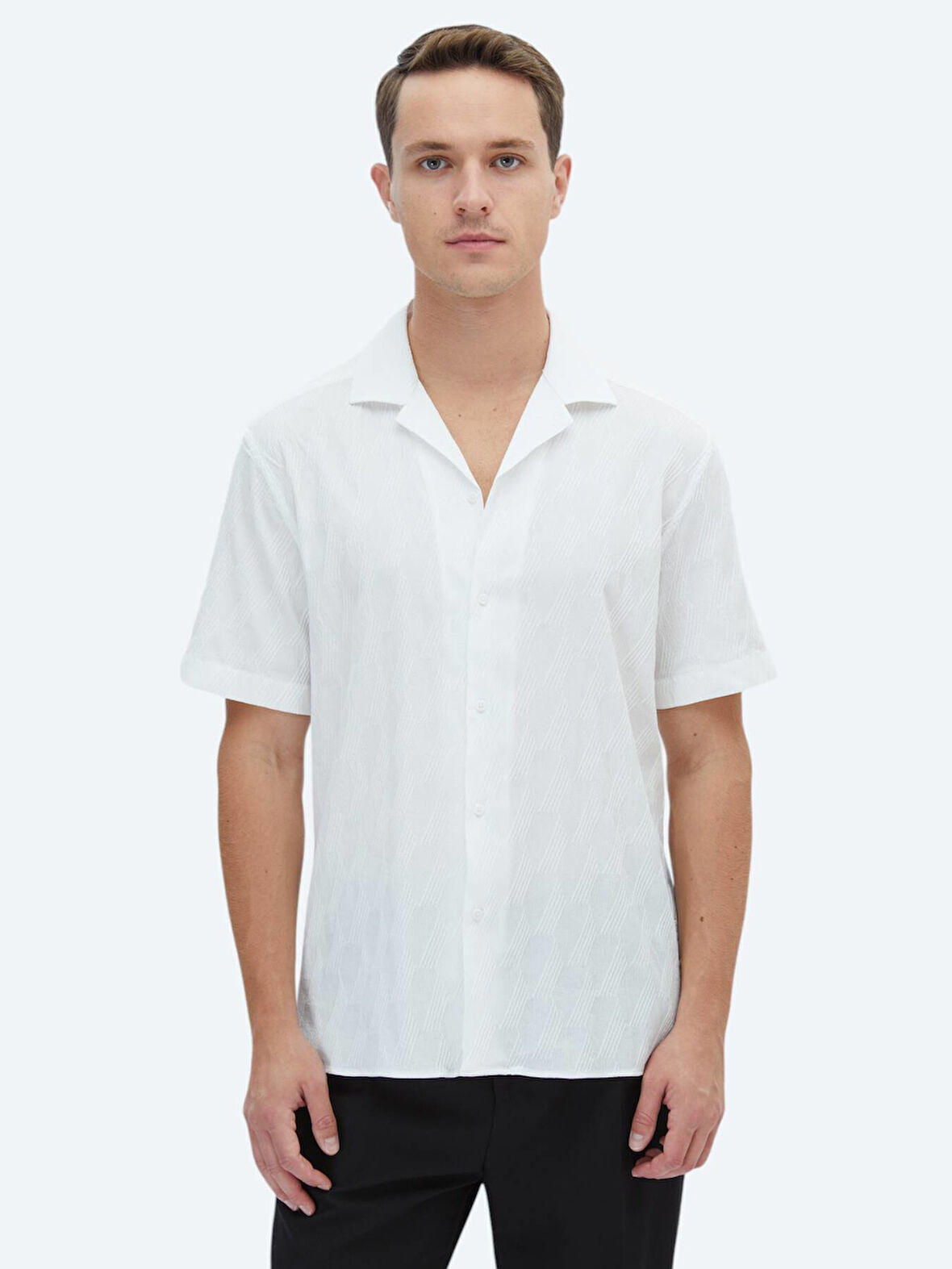 Beyaz Desenli Regular Fit Dokuma Casual Pamuk Karışımlı Gömlek