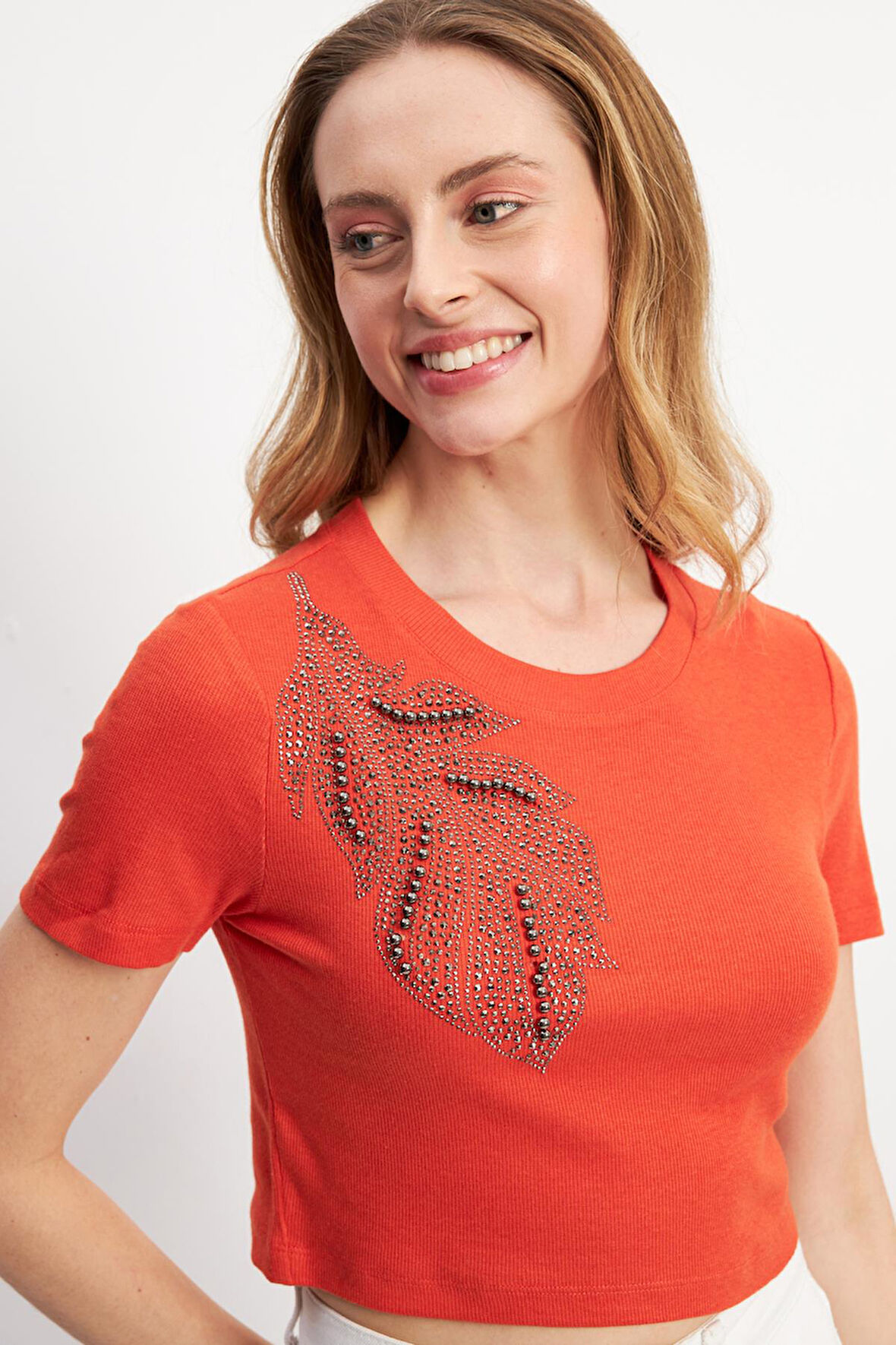 Taşlı Yaprak Desenli Turuncu Crop