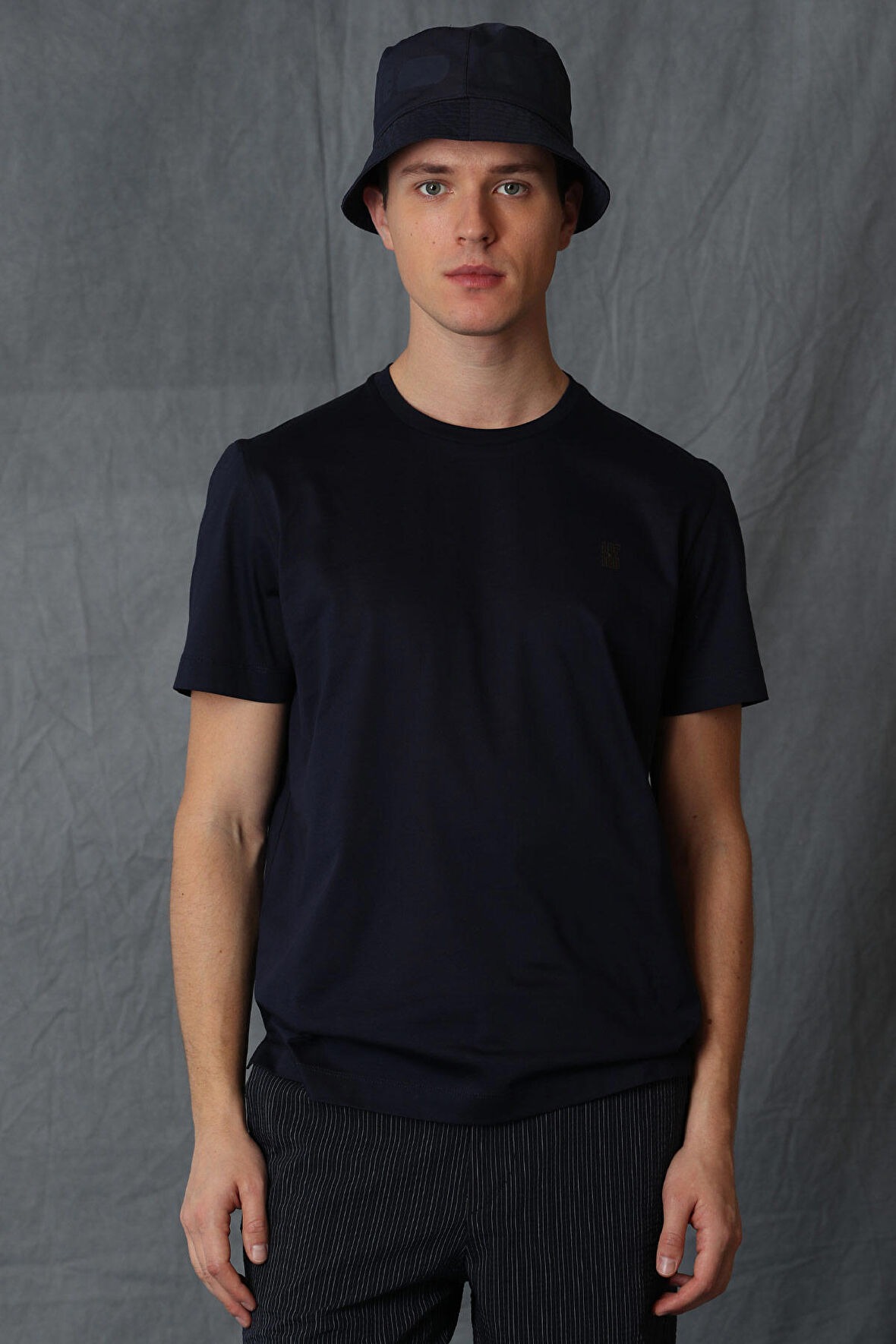 Aden Modern Grafik T- Shirt Lacivert