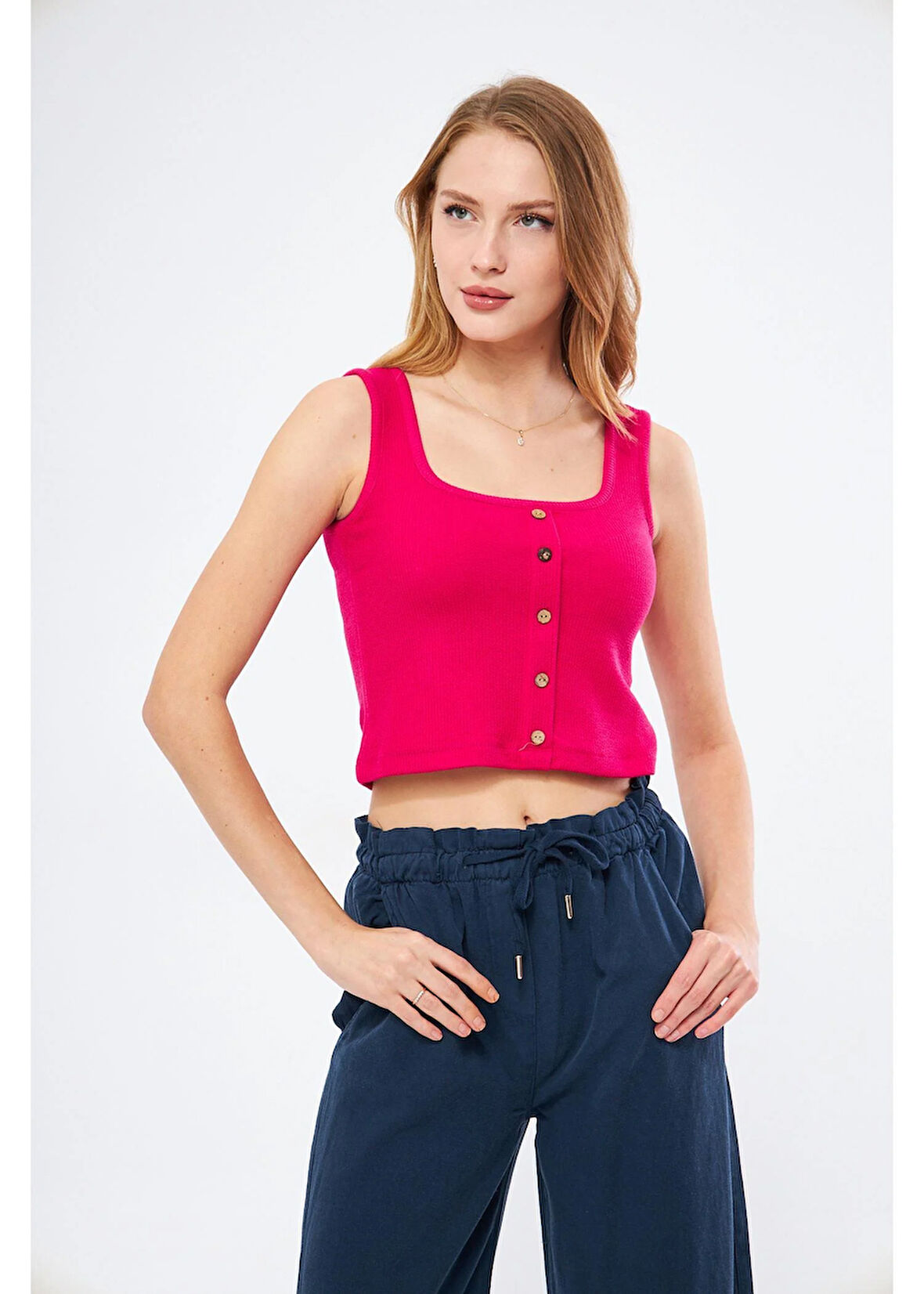 Çizgi Detaylı Askılı Kaşkorse Crop