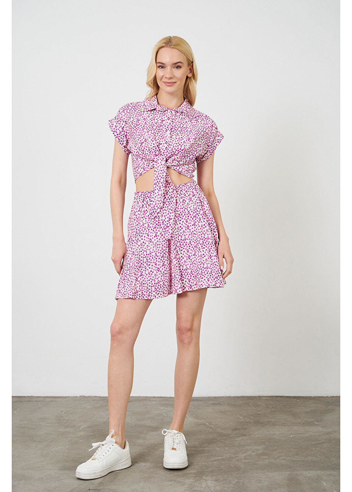 Önden Bağlamalı Çıtır Desen Kısa Gömlek 