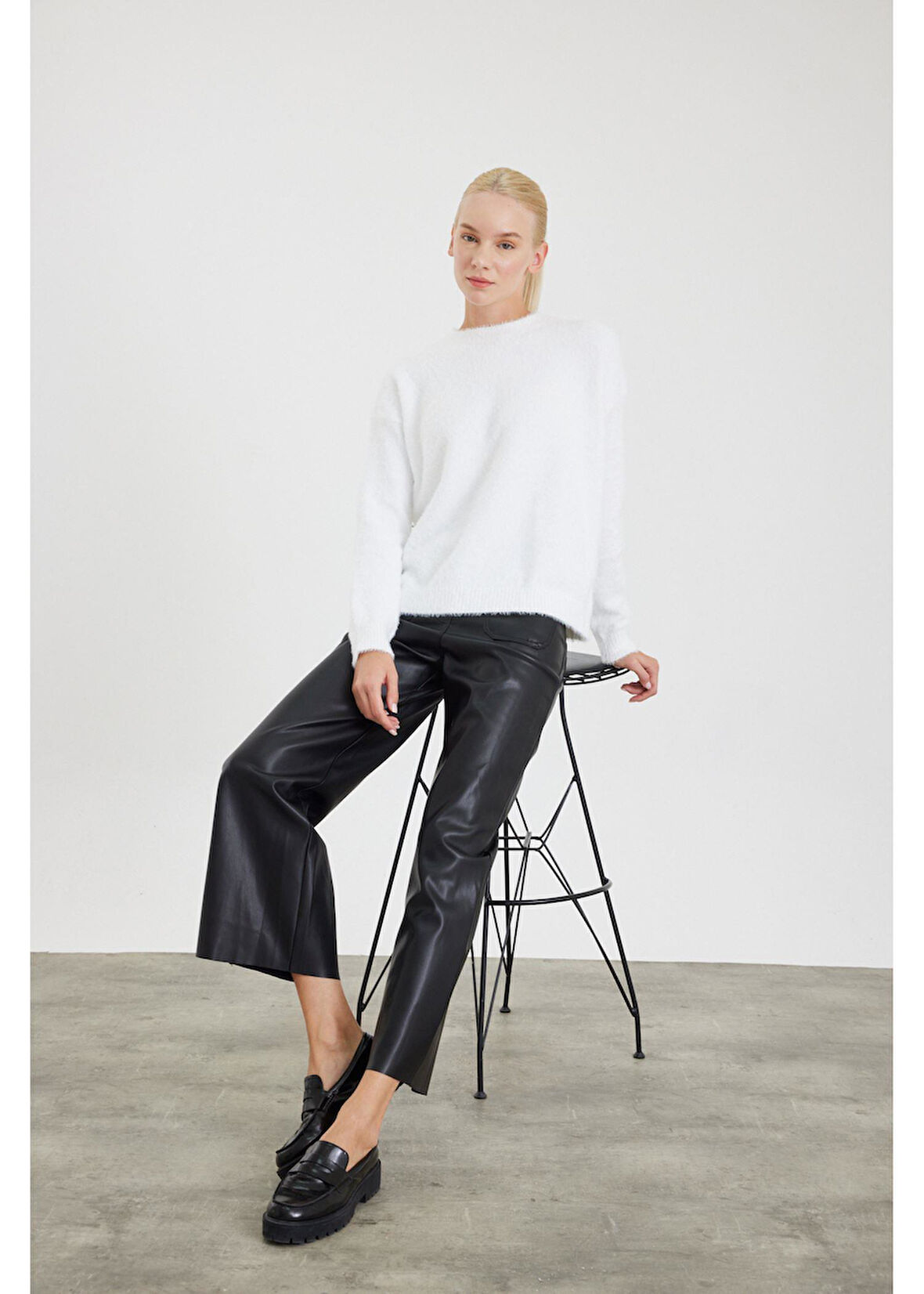 Bisiklet Yaka Tüylü Kazak