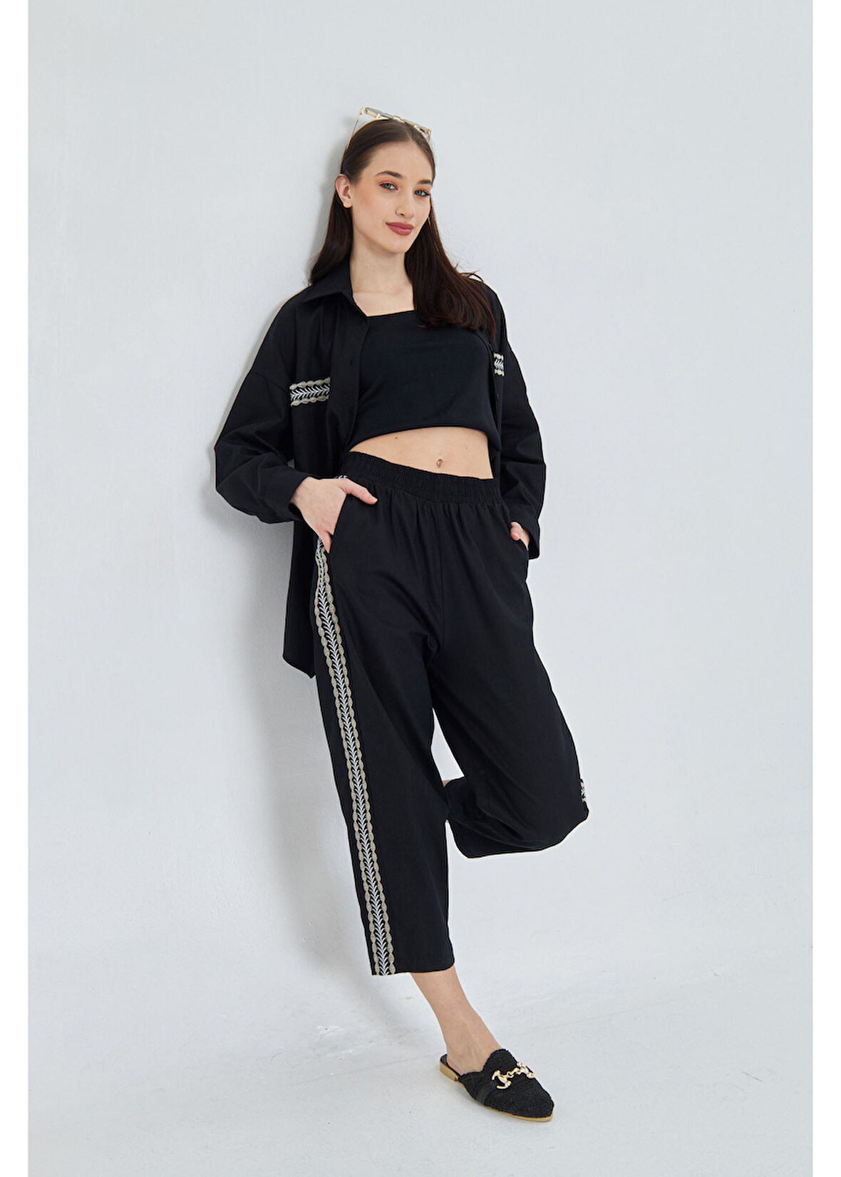 Yanları Nakışlı Gabardin Pantolon 