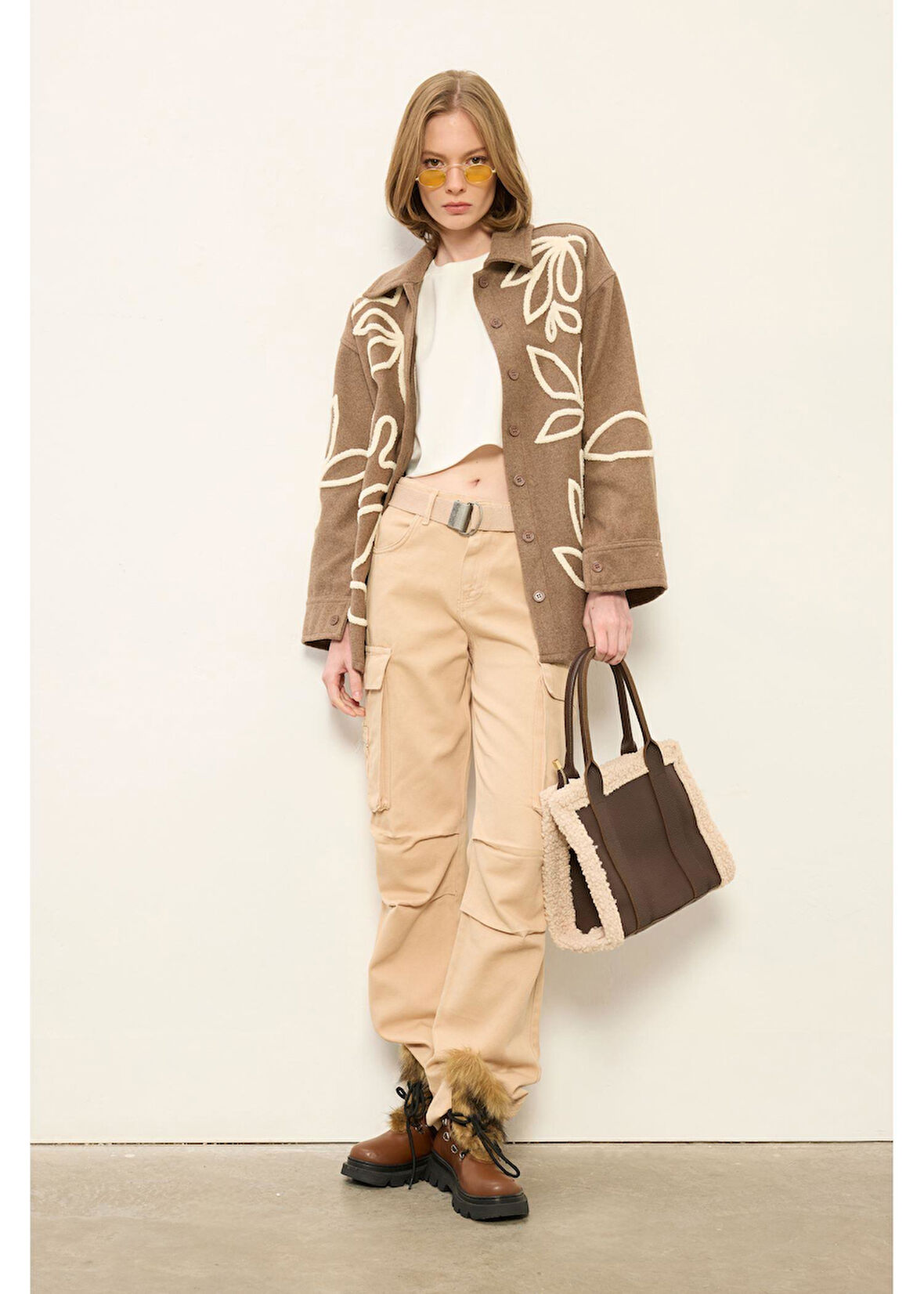 Nakışlı Kaşe Gömlek 