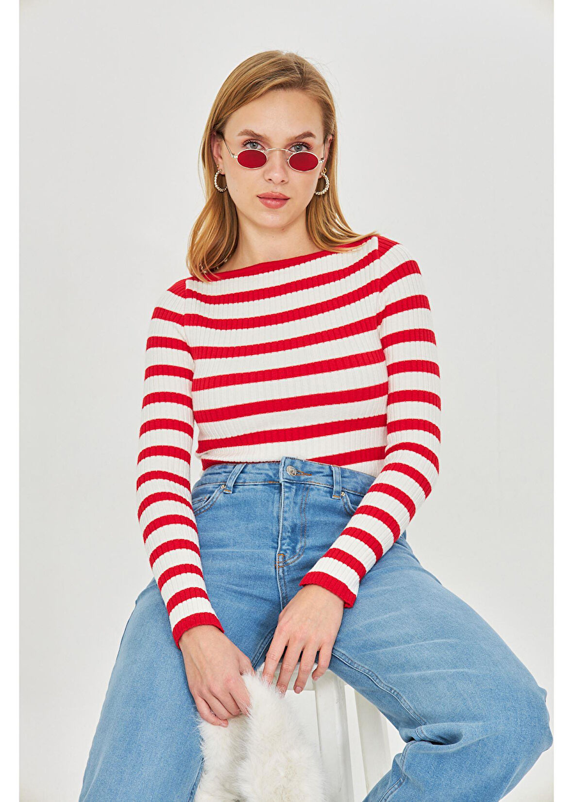 Çizgili Kayık Yaka Triko Kazak 