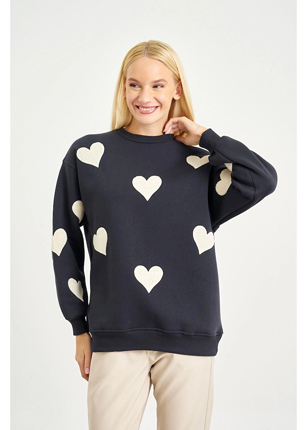 Kalp Baskılı Sweatshirt 