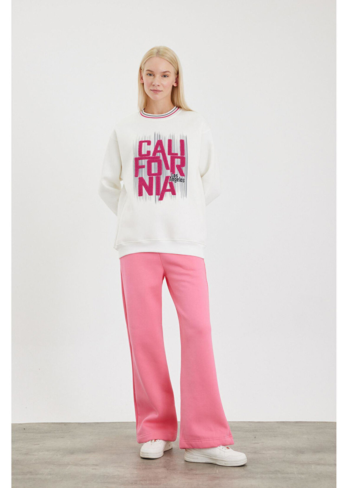 California Havlu Nakış Sweatshirt