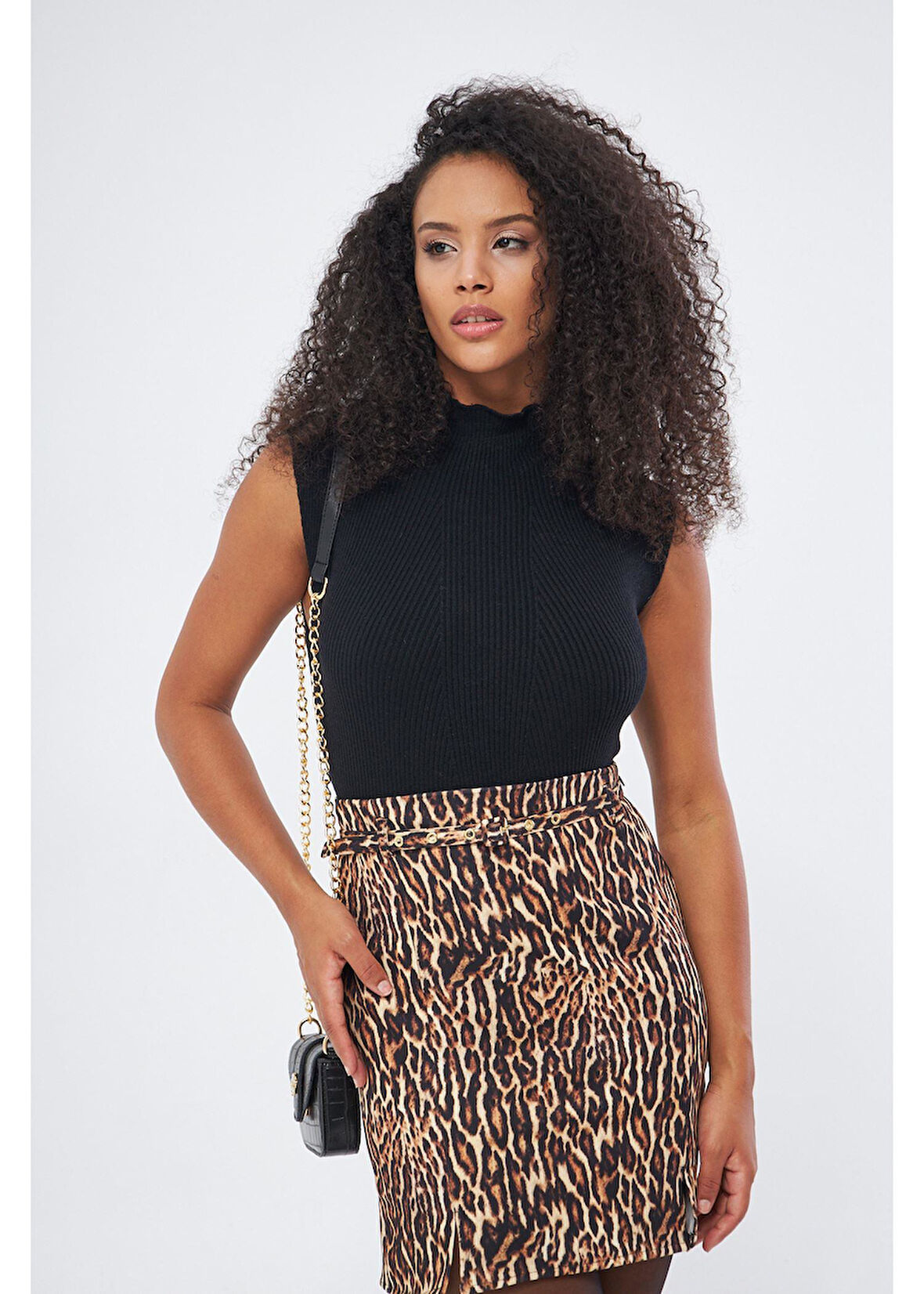 Yarım Balıkçı Kolsuz Triko Kazak 