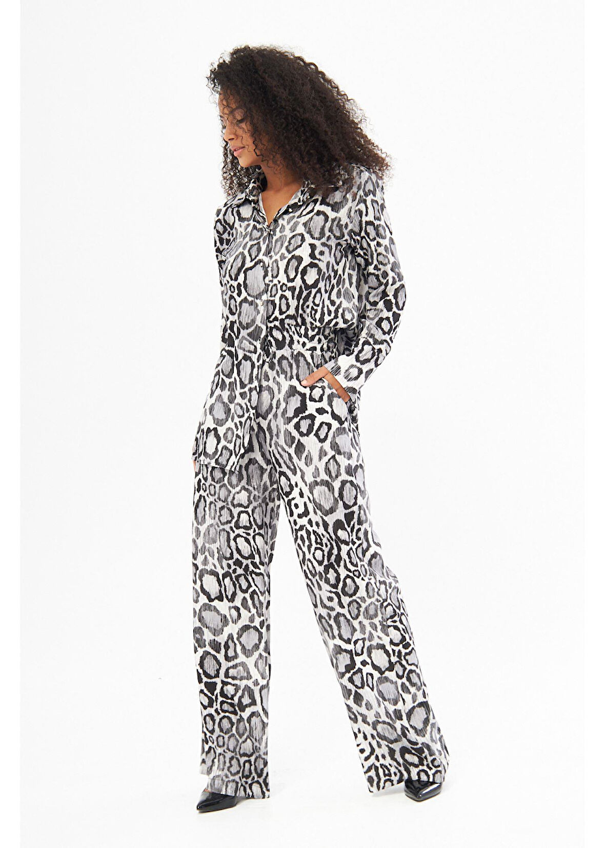 Önü Çimalı Desenli Viskon Pantolon 