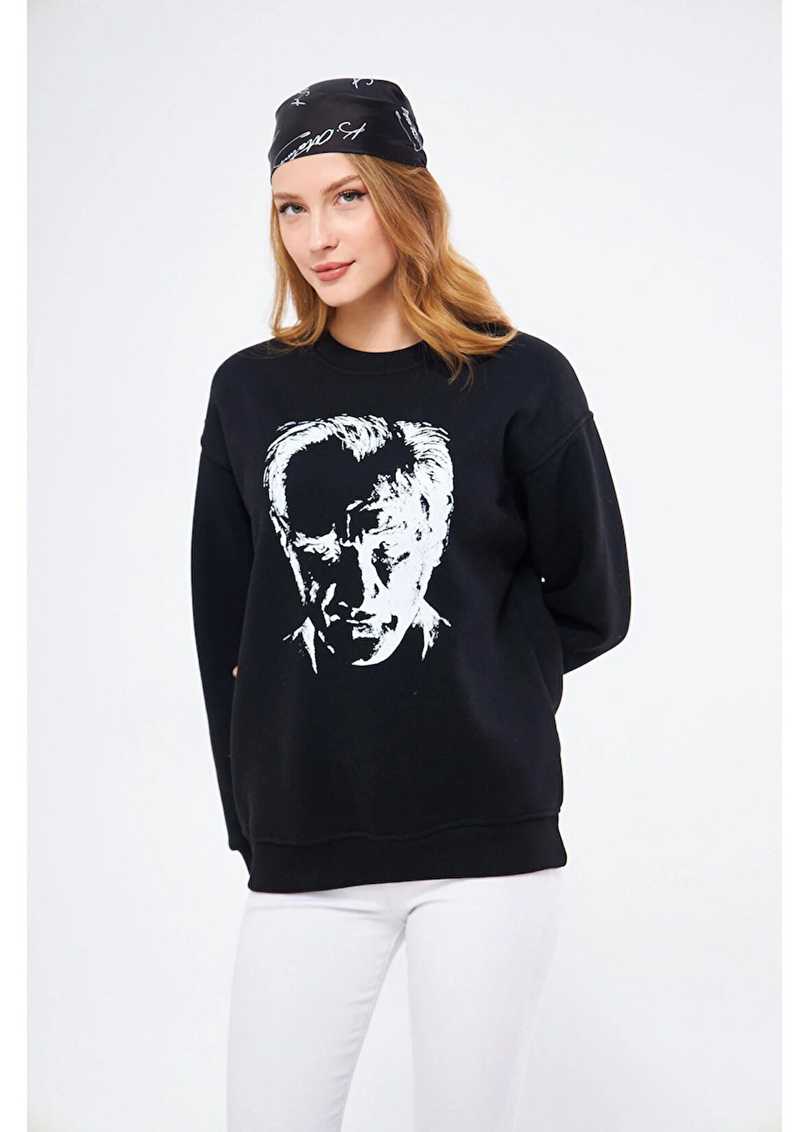 Cumhuriyet Koleksiyonu Atatürk Baskılı Sırtı İmzalı Sweatshirt 