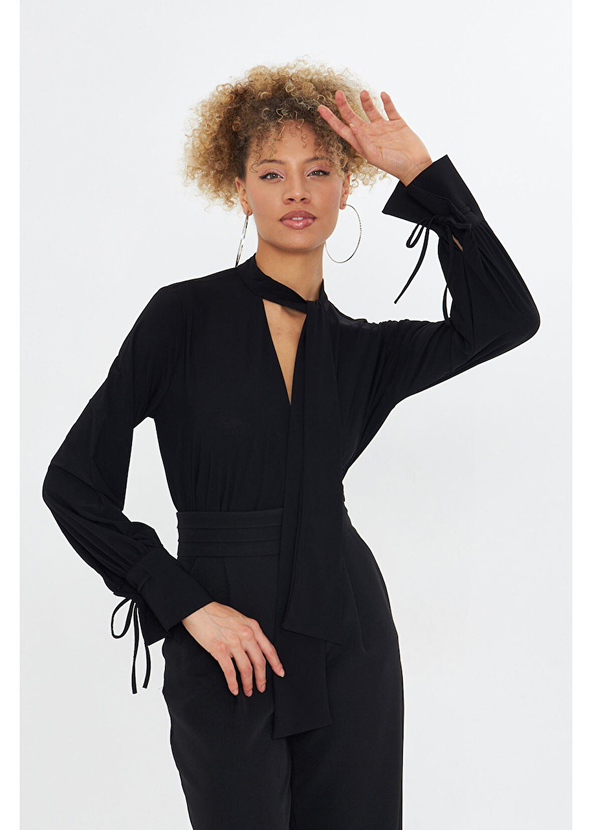 Alttan Çıtçıtlı Uzun Kollu Bluz 