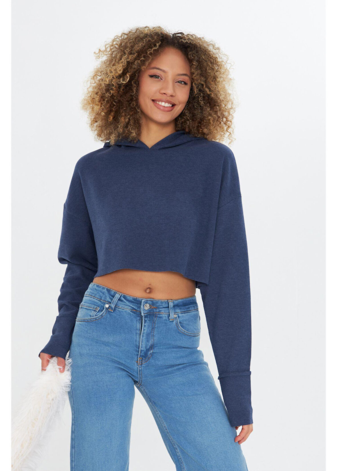 Uzun Kollu Kapüşonlu Sweatshirt 