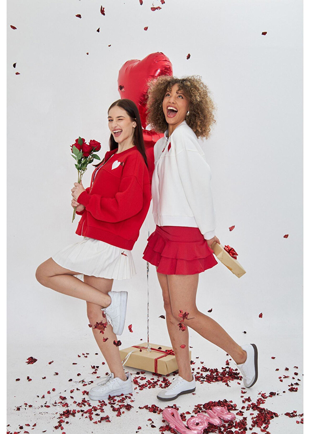 Kalp Baskılı Bomber Sweatshirt 