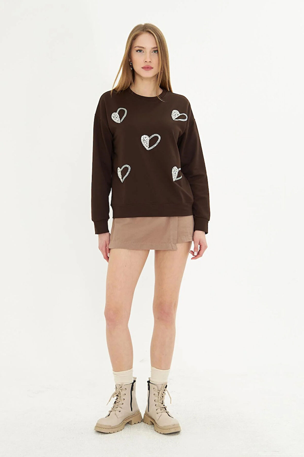 Kalpli Taş Baskılı Sweatshirt 