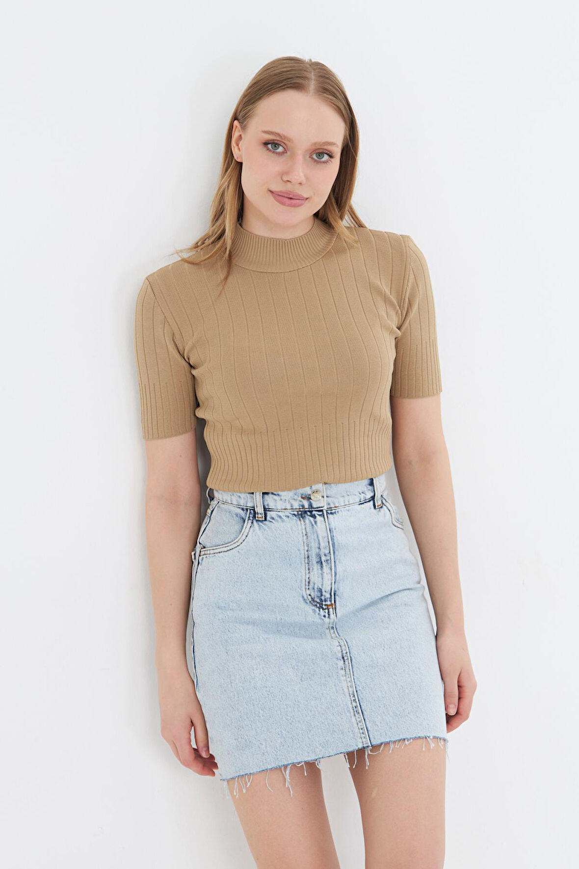 Yarım Balıkçı Kısa Kol Triko 