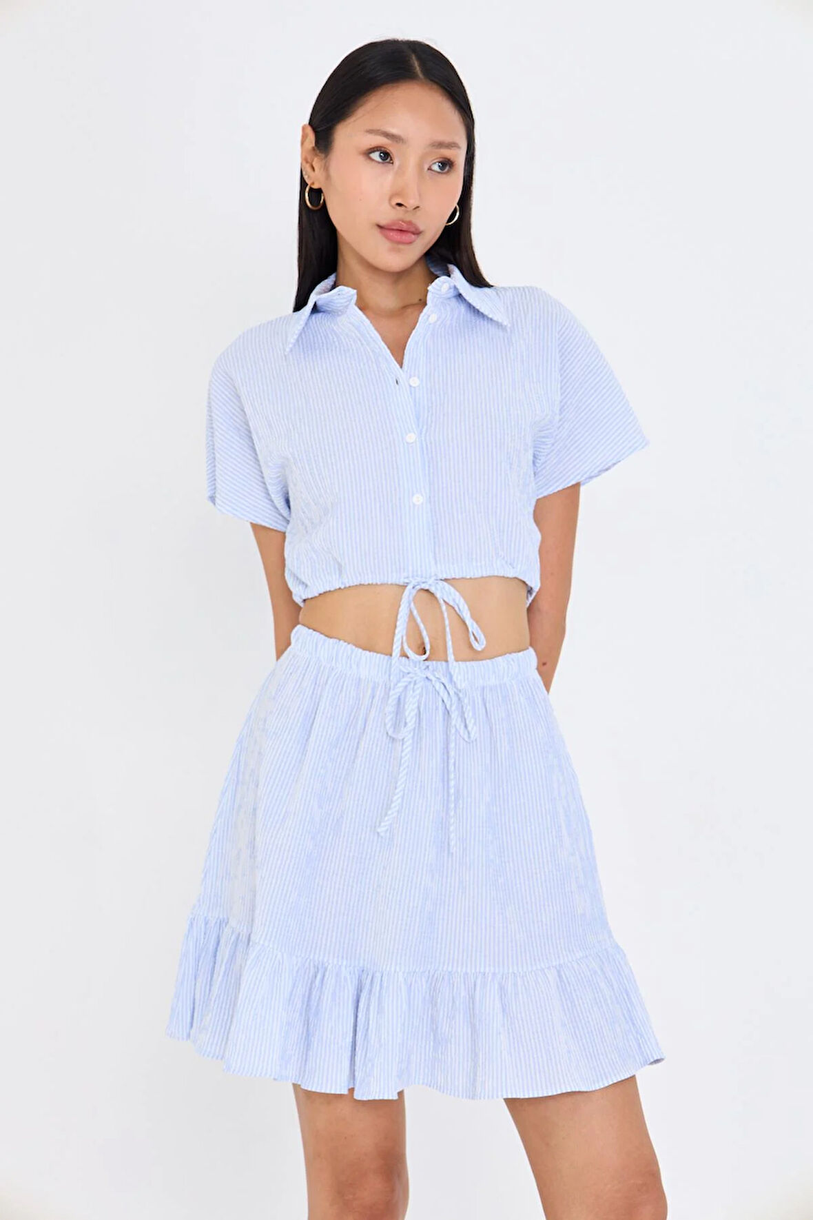 Beli İpli Crop Gofre Gömlek