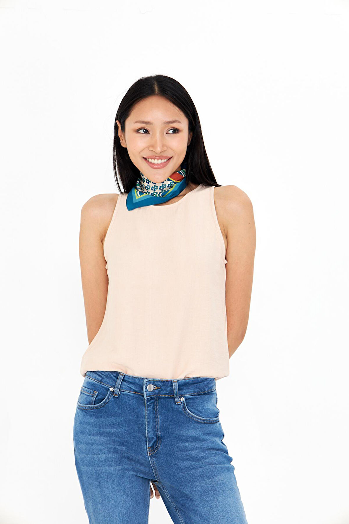 Damla Detaylı Keten Görünümlü Bluz