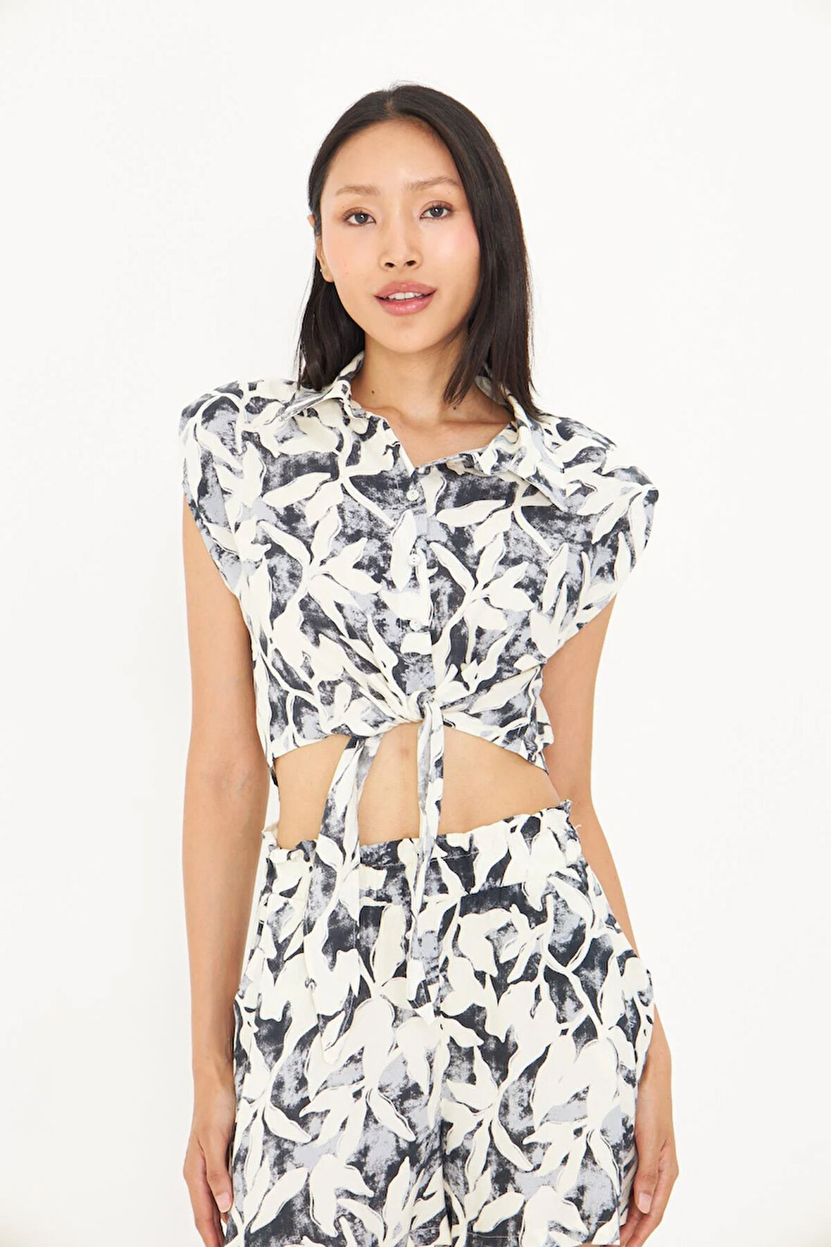 Bağlamalı Desenli Viskon Gömlek