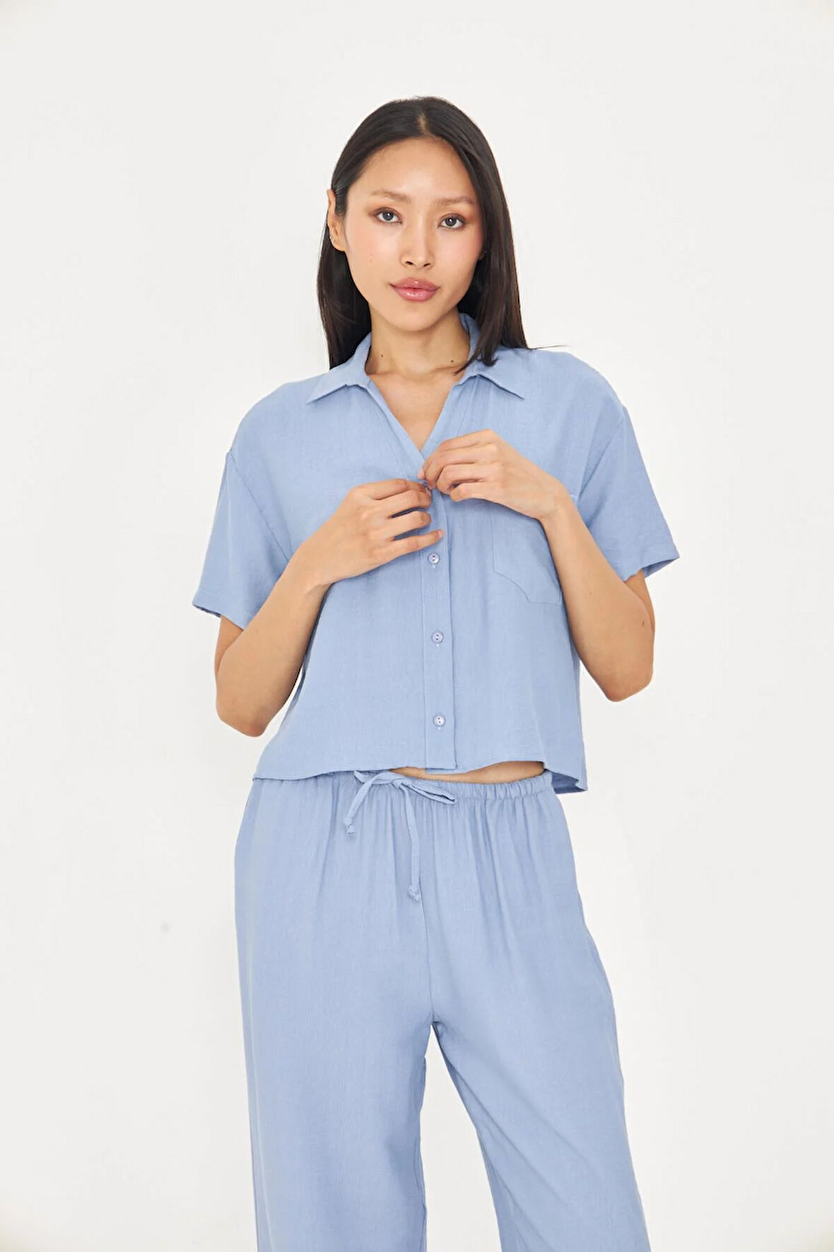 Cepli Kısa Keten Görünümlü Gömlek