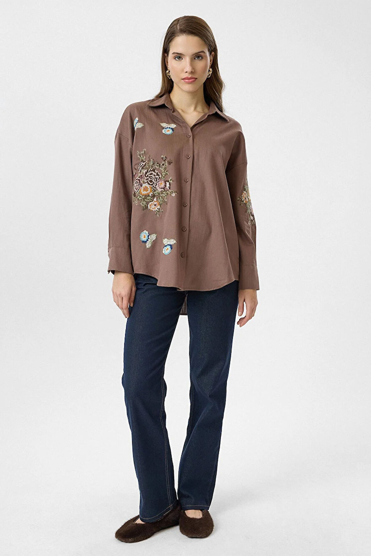 Kanaviçe Nakışlı Gabardin Gömlek