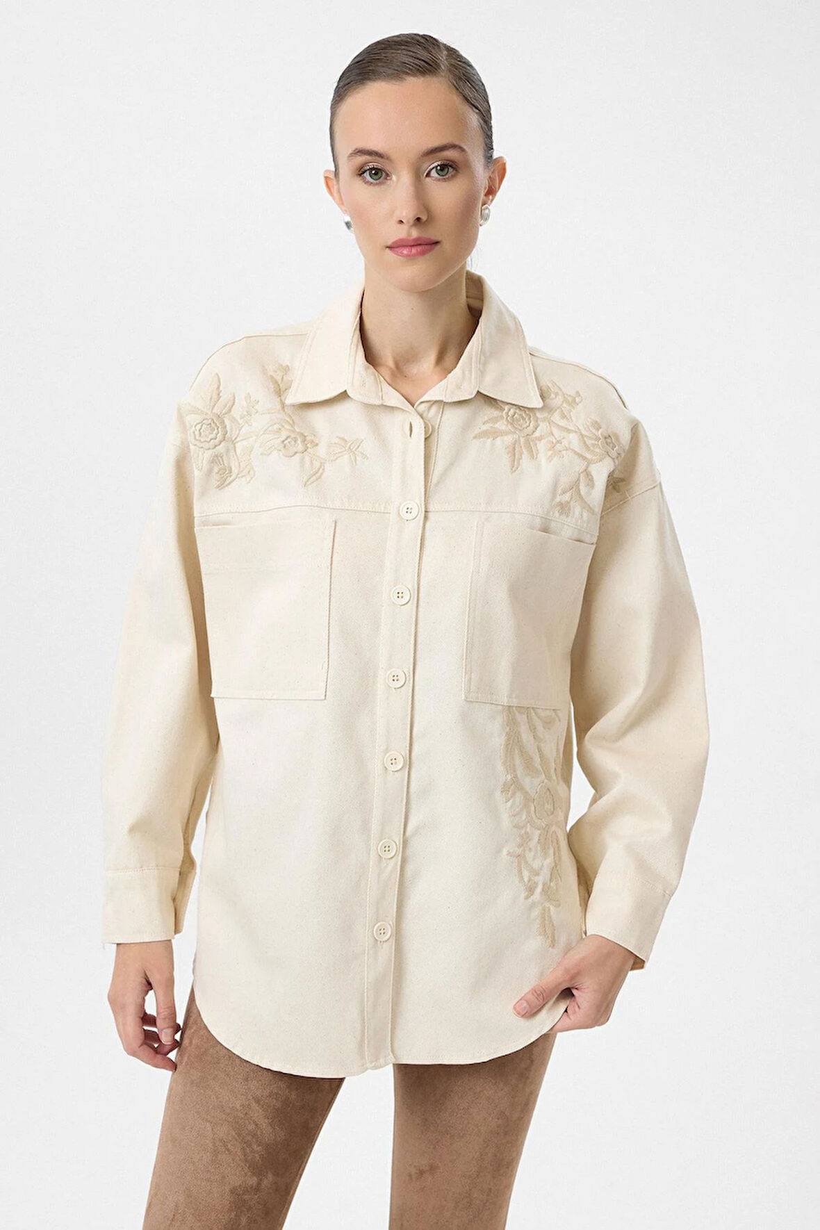 Gül Nakışlı Gabardin Gömlek