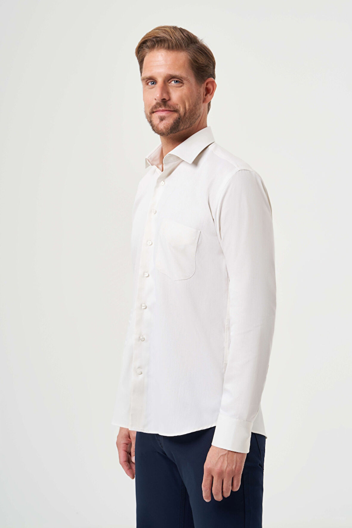 Bisse Regular Fit Ekru Klasik Erkek Gömlek GM23K232047_D03