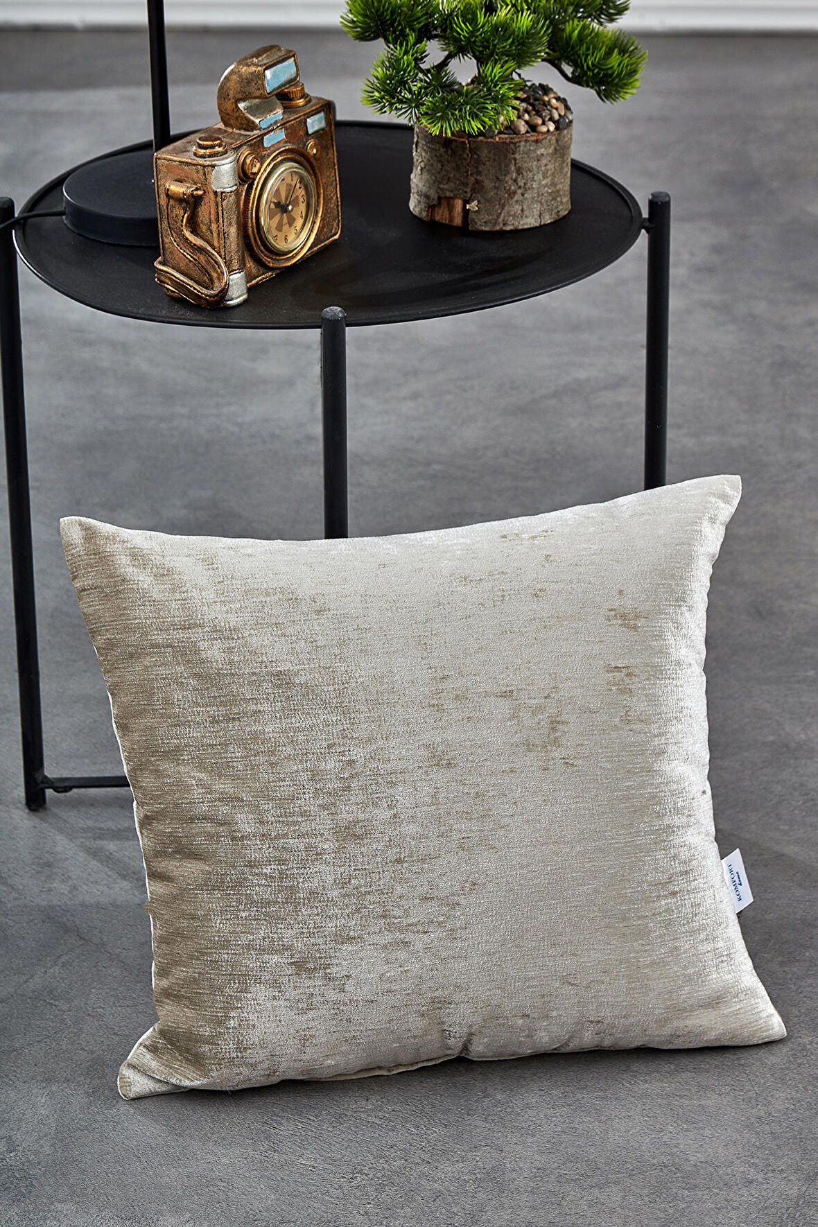 Komfort Home Düz Krem İç Dolgulu Kırlent 45x45cm / 1 Adet