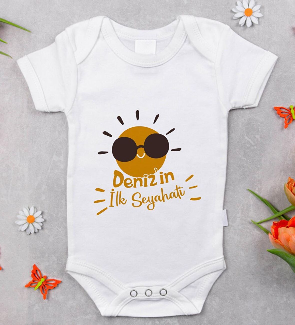 BK Kids İsimli İlk Seyahat Tasarımlı Bebek Body Zıbın - Model 1