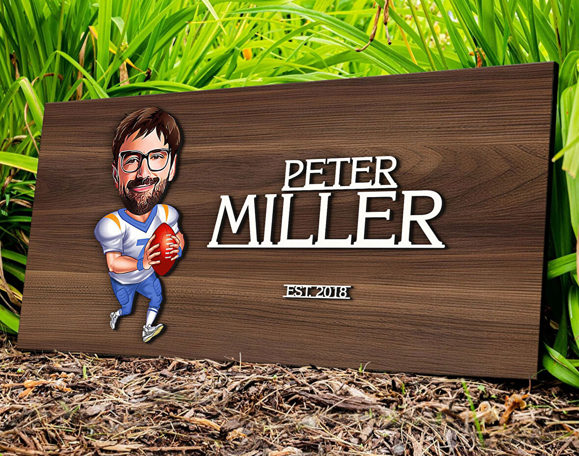 BK Gift Kişiye Özel Amerikan Futbolu Karikatürlü Kabartma Tasarım Antik Ceviz Ahşap Tabela, Dekoratif Tabela, Rustik Ev Dekorasyonu, Duvar Dekoru-1