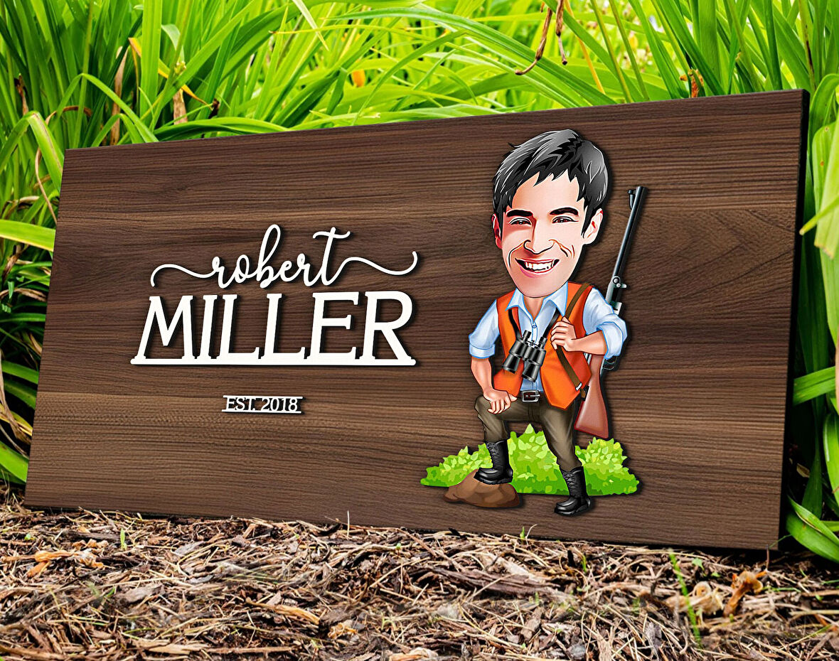 BK Gift Kişiye Özel Avcı Karikatürlü Kabartma Tasarım Antik Ceviz Ahşap Tabela-1, Dekoratif Tabela, Rustik Ev Dekorasyonu, Duvar Dekoru