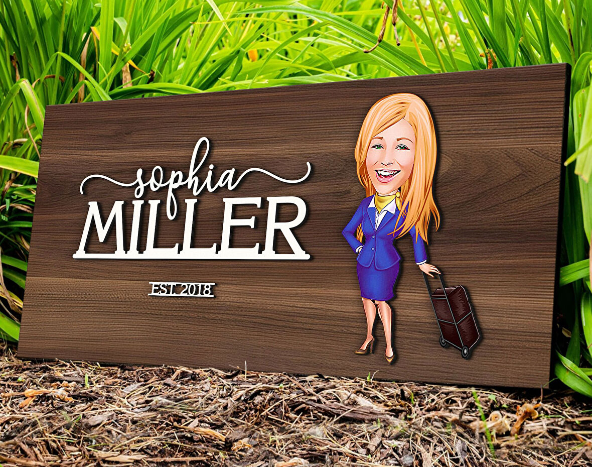 BK Gift Kişiye Özel Kadın Hostes Karikatürlü Kabartma Tasarım Antik Ceviz Ahşap Tabela-2, Dekoratif Tabela, Rustik Ev Dekorasyonu,Duvar Dekoru