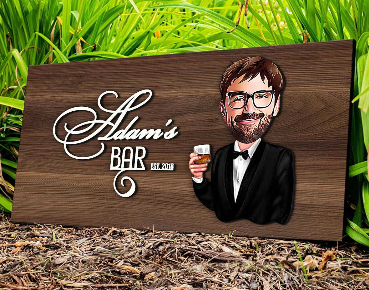 BK Gift Kişiye Özel Erkek Karikatürlü Kabartma Tasarım Antik Ceviz Ahşap Tabela-2, Dekoratif Tabela, Rustik Ev Dekorasyonu