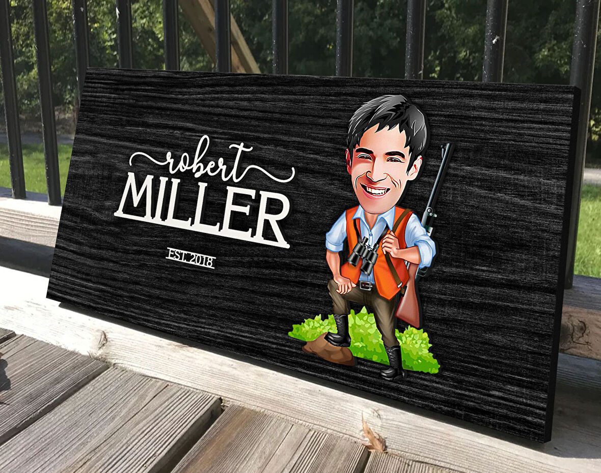 BK Gift Kişiye Özel Avcı Karikatürlü Kabartma Tasarım Antik Siyah (Ebony) Ahşap Tabela-1, Dekoratif Tabela, Rustik Ev Dekorasyonu, Duvar Dekoru