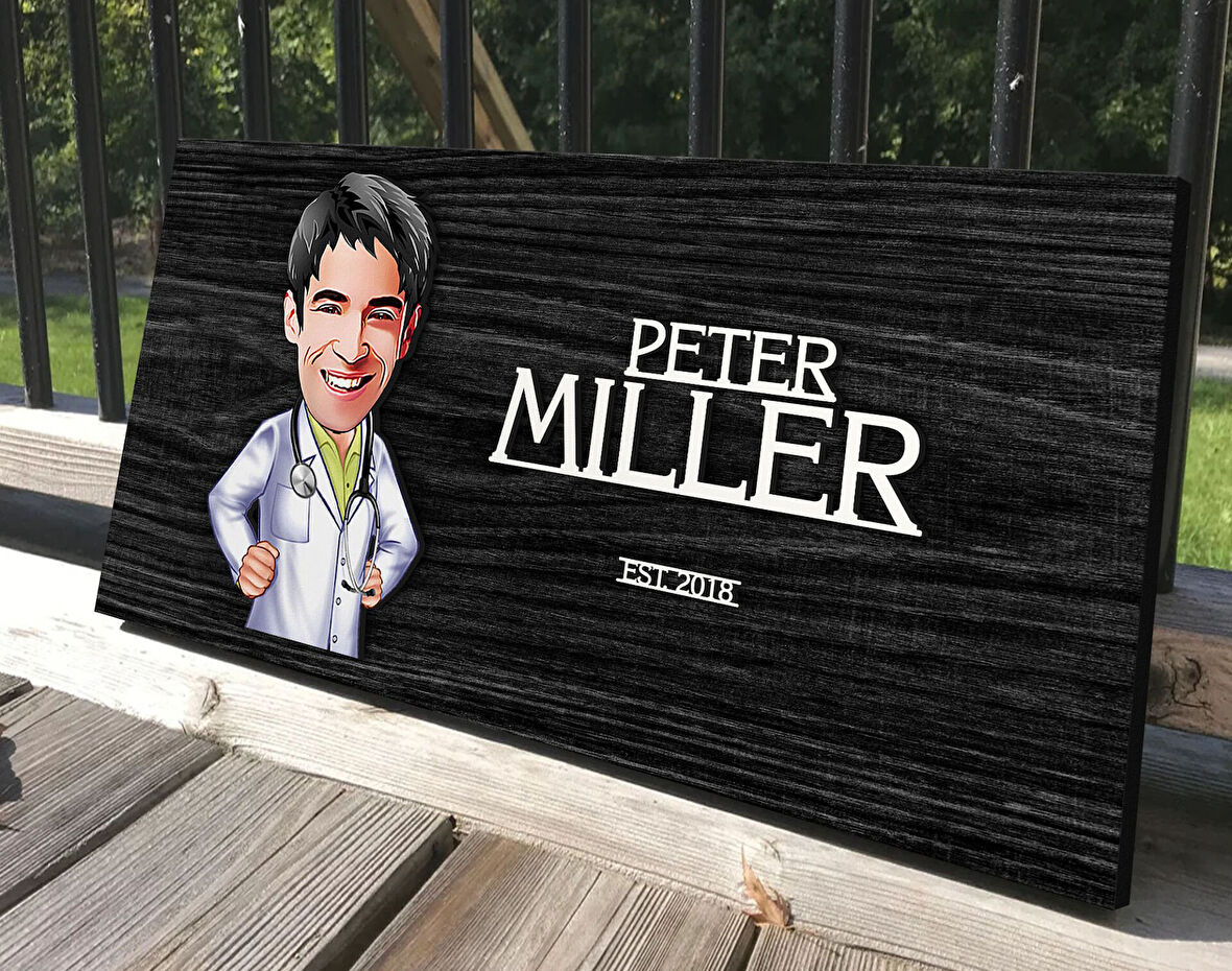 BK Gift Kişiye Özel Erkek Doktor Karikatürlü Kabartma Tasarım Antik Siyah (Ebony) Ahşap Tabela-1, Dekoratif Tabela, Rustik Ev Dekorasyonu, Duvar Dekoru