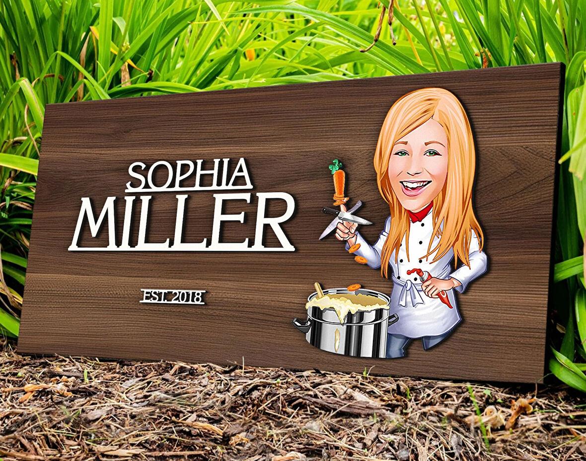 BK Gift Kişiye Özel Kadın Chef Karikatürlü Kabartma Tasarım Antik Ceviz Ahşap Tabela-1, Dekoratif Tabela, Rustik Ev Dekorasyonu, Duvar Dekoru