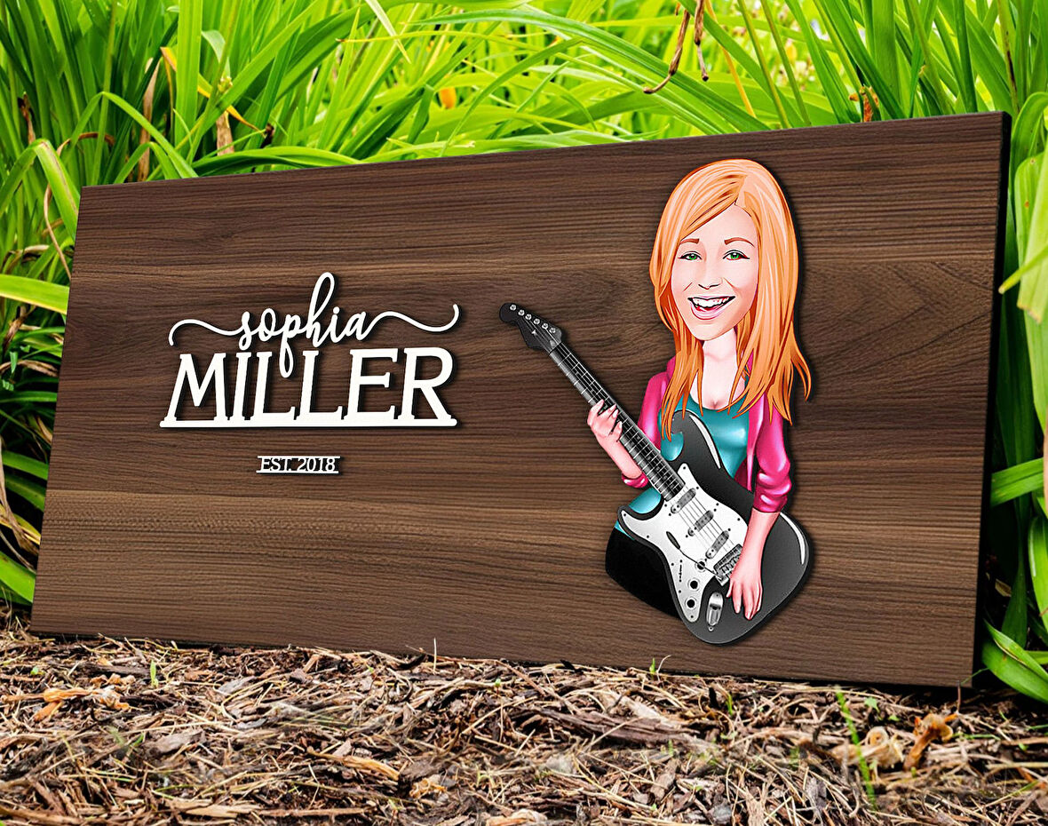 BK Gift Kişiye Özel Kadın Gitarist Karikatürlü Kabartma Tasarım Antik Ceviz Ahşap Tabela-1, Dekoratif Tabela, Rustik Ev Dekorasyonu